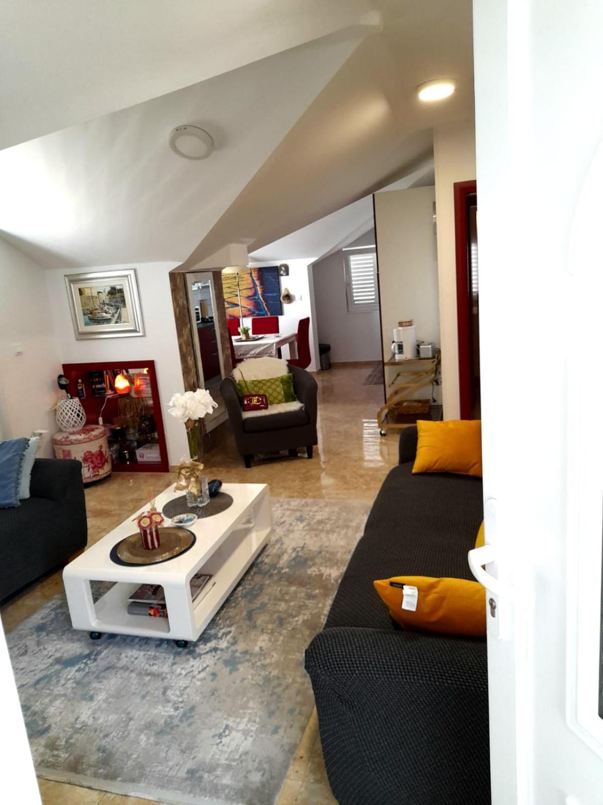 Apartments Marcus & Pascal Sibenik Bagian luar foto